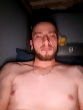 wariacik0024 online show from 09/26/25, 10:47