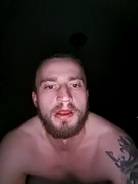 wariacik0024 online show from 04/13/26, 11:21