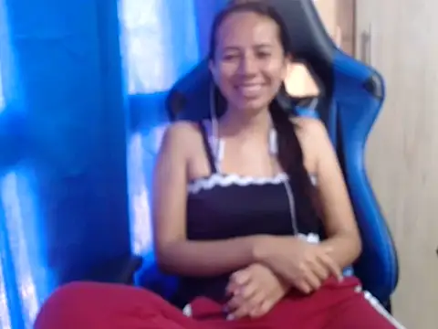 Erotic latina online show from 10/21/25, 01:23