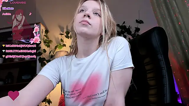 KarambaMoon online show from 02/02/25, 03:32