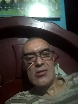 Snapshot of hugosafado333 chatting on 12/16/24, 09:31 hugosafado333 online show from 12/16/24, 09:31