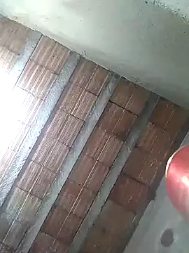 Snapshot of hugosafado333 chatting on 12/23/24, 05:06 hugosafado333 online show from 12/23/24, 05:06