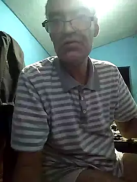 Snapshot of hugosafado333 chatting on 01/16/25, 04:07 hugosafado333 online show from 01/16/25, 04:07