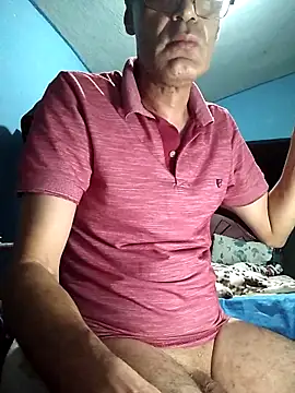 Snapshot of hugosafado333 chatting on 03/03/25, 02:58 hugosafado333 online show from 03/03/25, 02:58