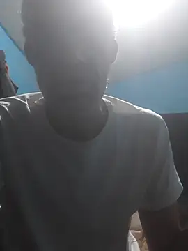 Snapshot of hugosafado333 chatting on 09/22/25, 12:12 hugosafado333 online show from 09/22/25, 12:12