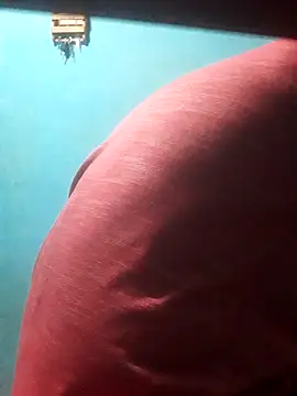 Snapshot of hugosafado333 chatting on 11/02/25, 02:58 hugosafado333 online show from 11/02/25, 02:58