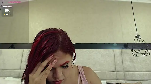 Snapshot of kimCosseyy chatting on 02/17/25, 02:09 kimCosseyy online show from 02/17/25, 02:09