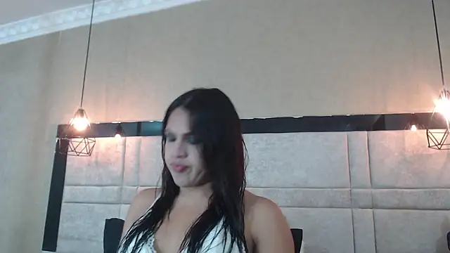 Snapshot of kimCosseyy chatting on 10/03/25, 02:30 kimCosseyy online show from 10/03/25, 02:30