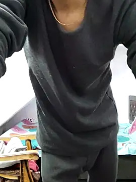 Snapshot of Habibi_big_b chatting on 12/22/24, 05:21 Habibi big b online show from 12/22/24, 05:21