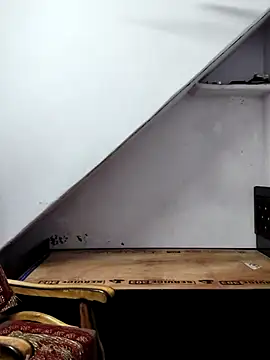 Snapshot of Habibi_big_b chatting on 12/27/24, 05:48 Habibi big b online show from 12/27/24, 05:48