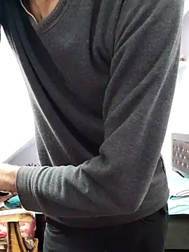 Snapshot of Habibi_big_b chatting on 01/13/25, 08:37 Habibi big b online show from 01/13/25, 08:37