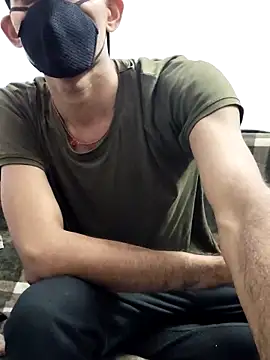 Snapshot of Habibi_big_b chatting on 01/22/25, 06:10 Habibi big b online show from 01/22/25, 06:10