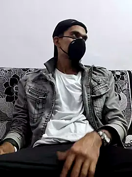 Snapshot of Habibi_big_b chatting on 02/10/25, 05:52 Habibi big b online show from 02/10/25, 05:52