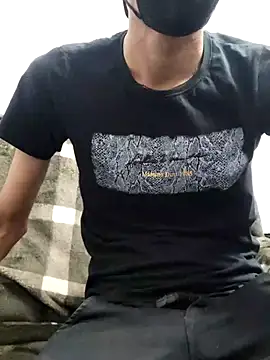 Snapshot of Habibi_big_b chatting on 02/23/25, 04:35 Habibi big b online show from 02/23/25, 04:35