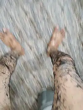 Snapshot of Habibi_big_b chatting on 09/19/25, 08:49 Habibi big b online show from 09/19/25, 08:49