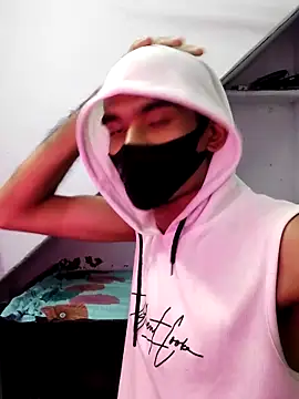 Snapshot of Habibi_big_b chatting on 09/27/25, 11:15 Habibi big b online show from 09/27/25, 11:15