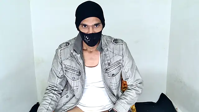 Snapshot of Habibi_big_b chatting on 11/28/25, 11:18 Habibi big b online show from 11/28/25, 11:18