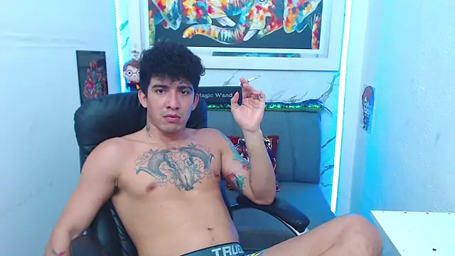 targuerian22 online show from 11/08/25, 08:07