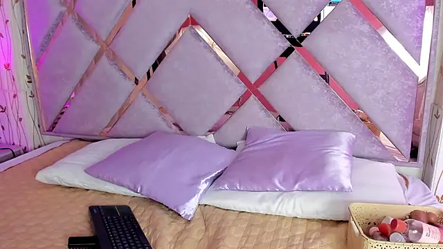 hanna  azumi online show from 02/27/25, 03:58