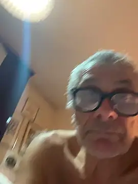 Snapshot of 4n4l1zz4m1 chatting on 03/16/25, 08:54 4n4l1zz4m1 online show from 03/16/25, 08:54