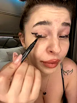 GraceCarther online show from 10/09/25, 05:33