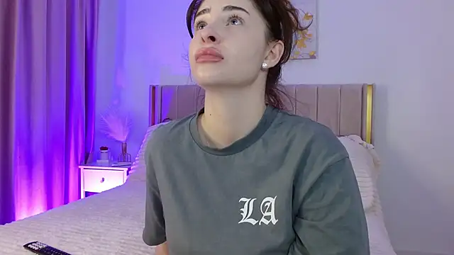 GraceCarther online show from 11/26/25, 06:31