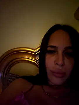 Liilii22 online show from 12/06/24, 10:19