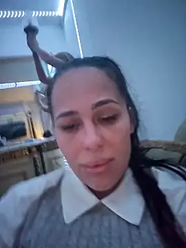 Liilii22 online show from 01/03/25, 05:20