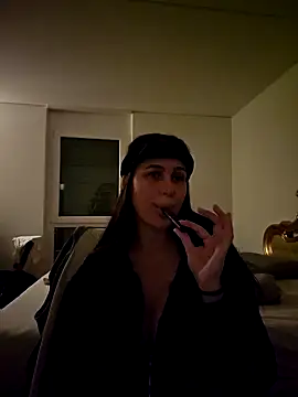 Liilii22 online show from 01/31/25, 05:10