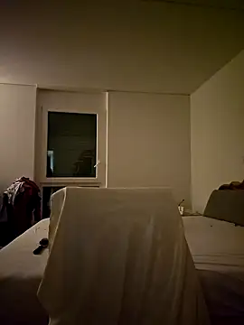 Liilii22 online show from 02/05/25, 11:28