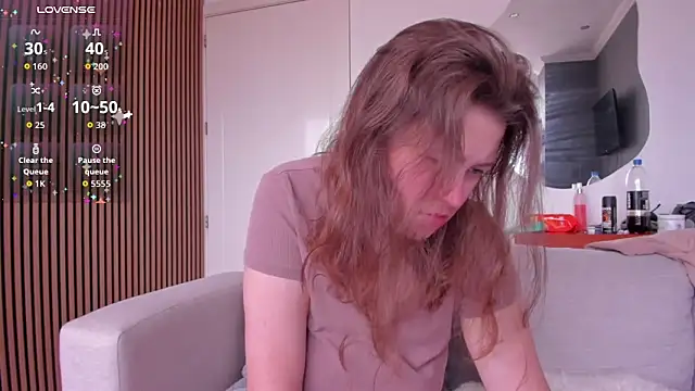 Snapshot of jessica_tenderly chatting on 10/22/25, 03:45 jessica tenderly online show from 10/22/25, 03:45