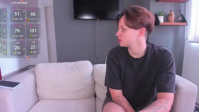 Snapshot of jessica_tenderly chatting on 12/19/25, 07:21 jessica tenderly online show from 12/19/25, 07:21