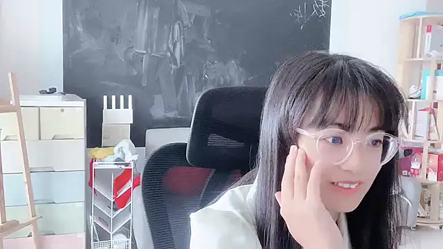 Snapshot of Honey-cici chatting on 12/22/25, 03:03 Honey-cici online show from 12/22/25, 03:03