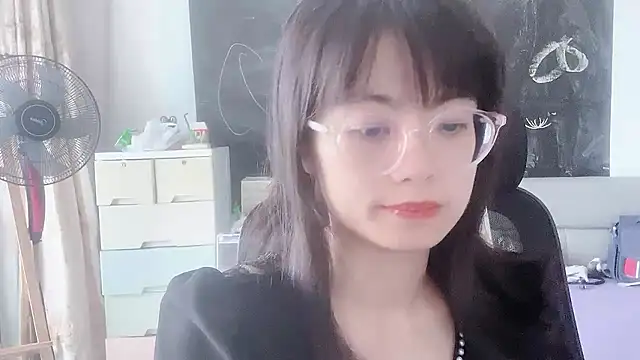 Honey-cici online show from 04/16/26, 08:48