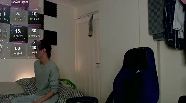 bryamado69 online show from 03/19/25, 02:05