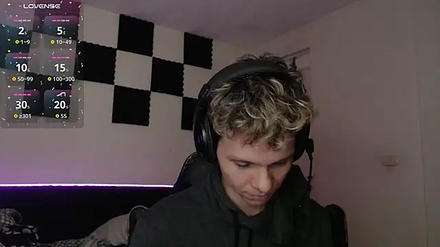 bryamado69 online show from 10/08/25, 03:04