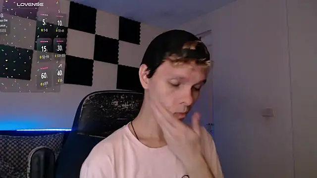 bryamado69 online show from 10/22/25, 01:39