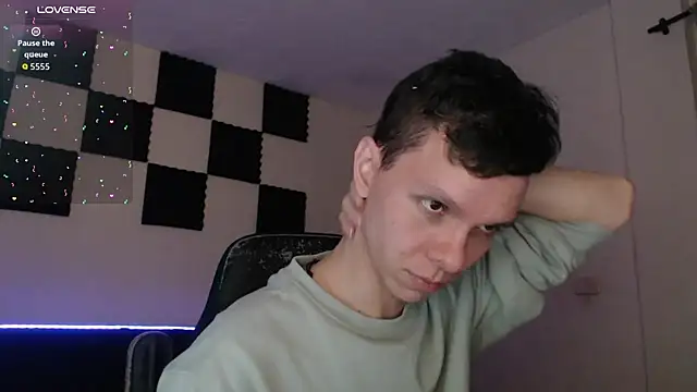 bryamado69 online show from 11/16/25, 06:30