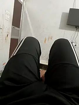 Gururonny07 online show from 02/15/25, 04:03