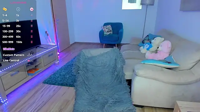 Snapshot of kylieety chatting on 03/15/25, 10:24 kylieety online show from 03/15/25, 10:24