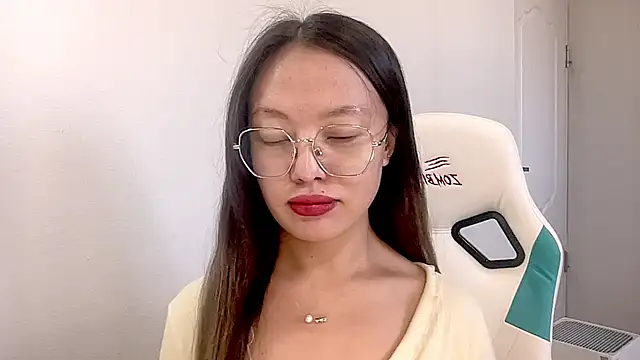 Risalynn online show from 01/13/25, 05:44