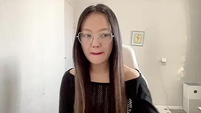 Risalynn online show from 02/06/25, 03:27