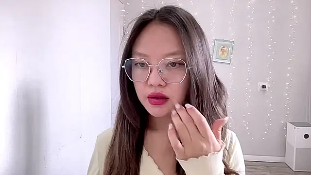 Risalynn online show from 03/15/25, 03:07