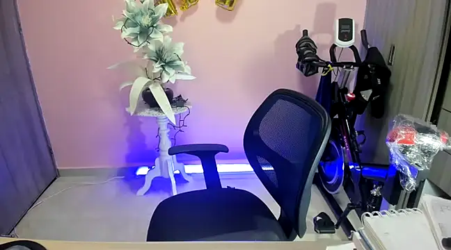 KAROL MILF online show from 12/03/24, 12:46