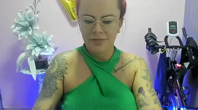 KAROL MILF online show from 12/14/24, 12:11