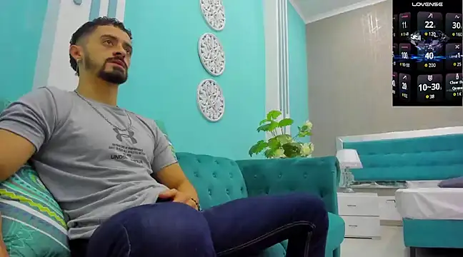 Snapshot of MAXIMUS_MASTE3 chatting on 12/28/24, 04:08 MAXIMUS MASTE3 online show from 12/28/24, 04:08