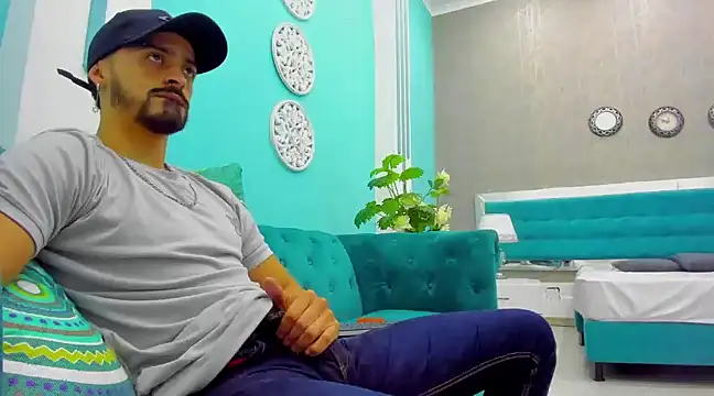 Snapshot of MAXIMUS_MASTE3 chatting on 12/29/24, 03:00 MAXIMUS MASTE3 online show from 12/29/24, 03:00