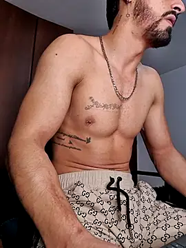 Snapshot of MAXIMUS_MASTE3 chatting on 03/11/25, 04:21 MAXIMUS MASTE3 online show from 03/11/25, 04:21