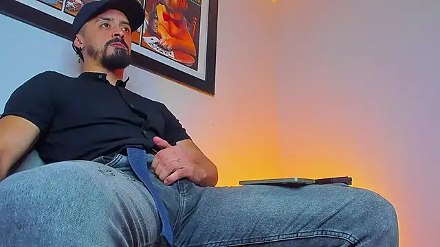 Snapshot of MAXIMUS_MASTE3 chatting on 09/13/25, 09:36 MAXIMUS MASTE3 online show from 09/13/25, 09:36