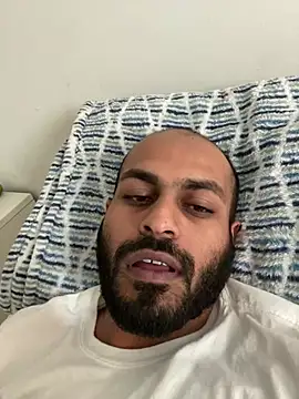 Snapshot of islandvybee55 chatting on 01/12/25, 08:36 islandvybee55 online show from 01/12/25, 08:36